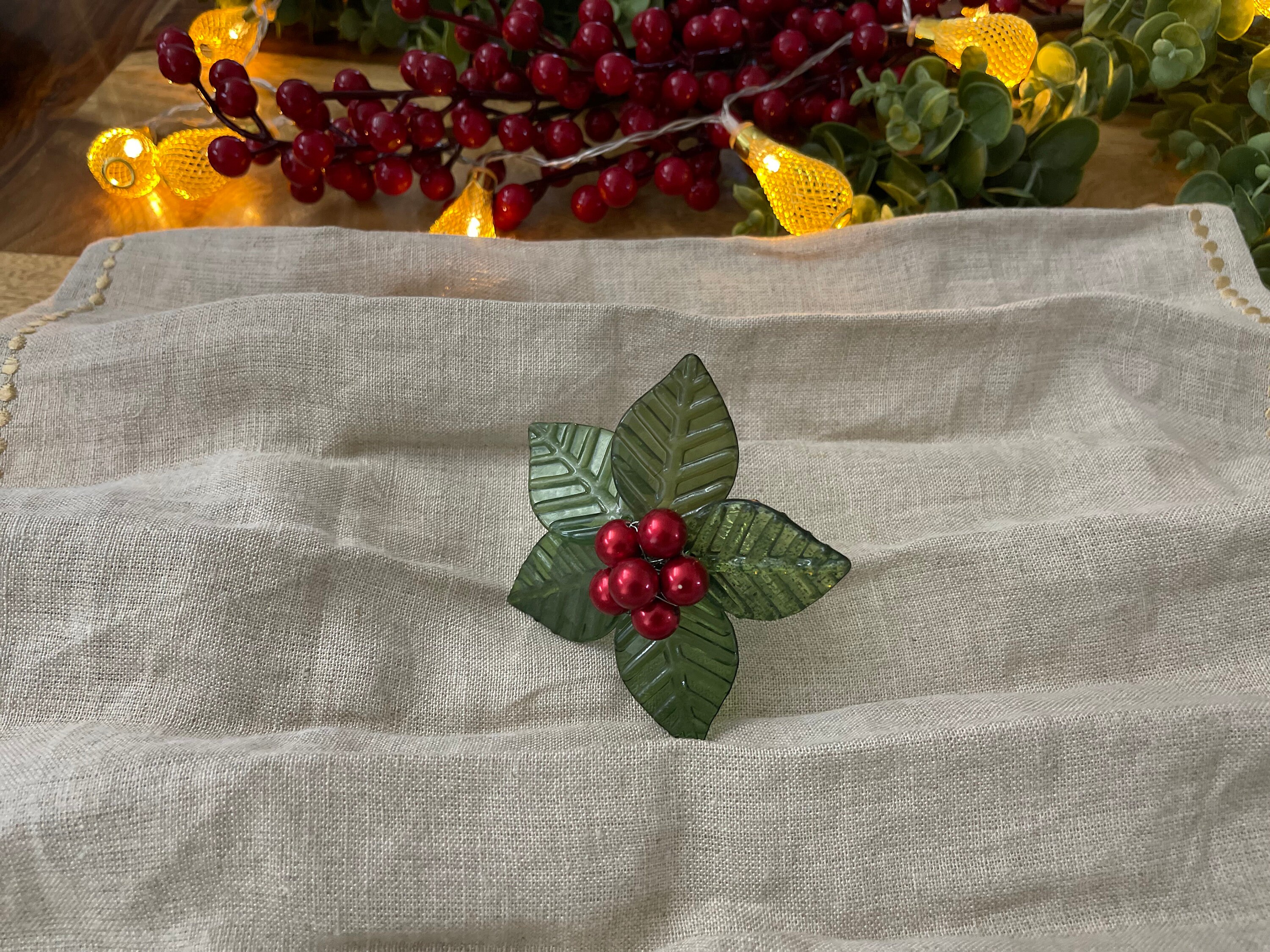 Napkin Rings Set of 4/6 Holly Berries Red and Green Etsy UK
