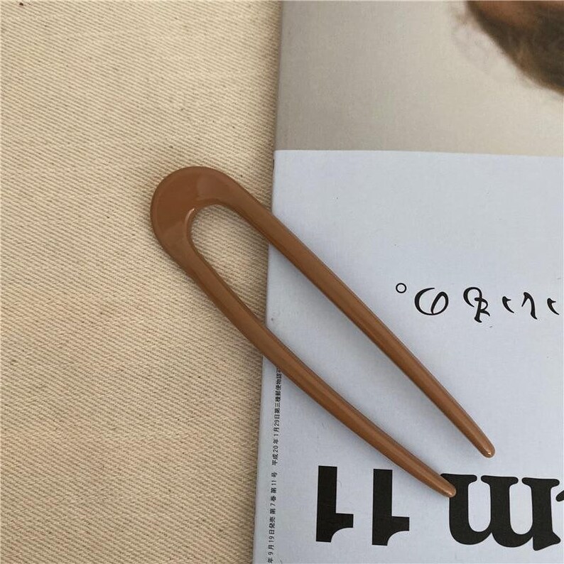 Multiple patterns in clear acrylic U Shape Hairpin