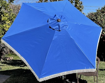 deluxe patio umbrellas vrienden Double Top Deluxe Sunbrella Wood Pattern Round Patio Umbrella X6253 -  Umbrellas - Las Vegas, Nevada | Facebook Marketplace