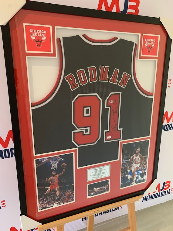  Dennis Rodman Autographed Red Chicago Bulls Jersey