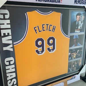 Chevy Chase assinou a camisa autêntica do La Lakers Fletch (Beckett COA)