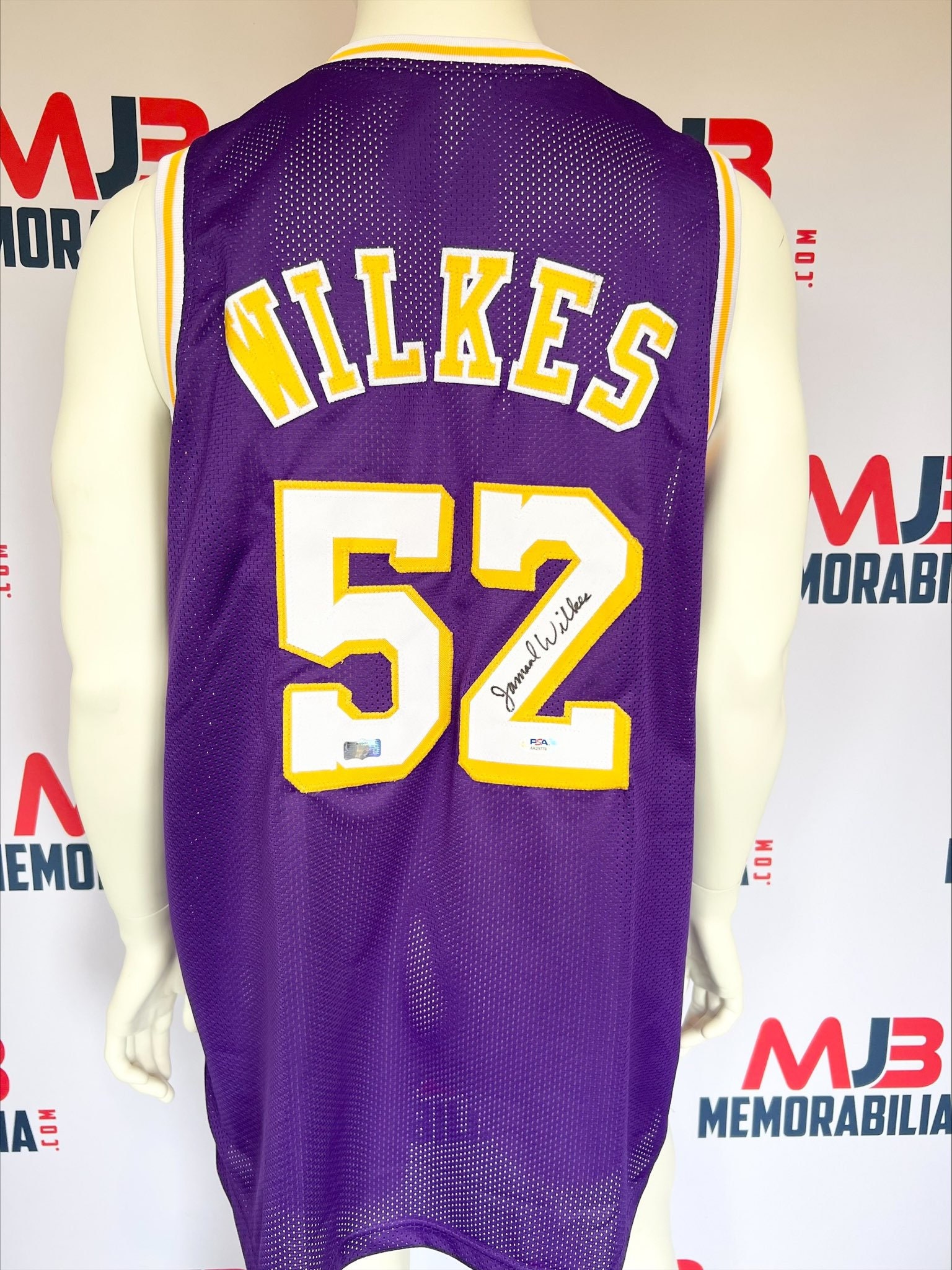 Accessories  220 Los Angeles Lakers World Championship Player