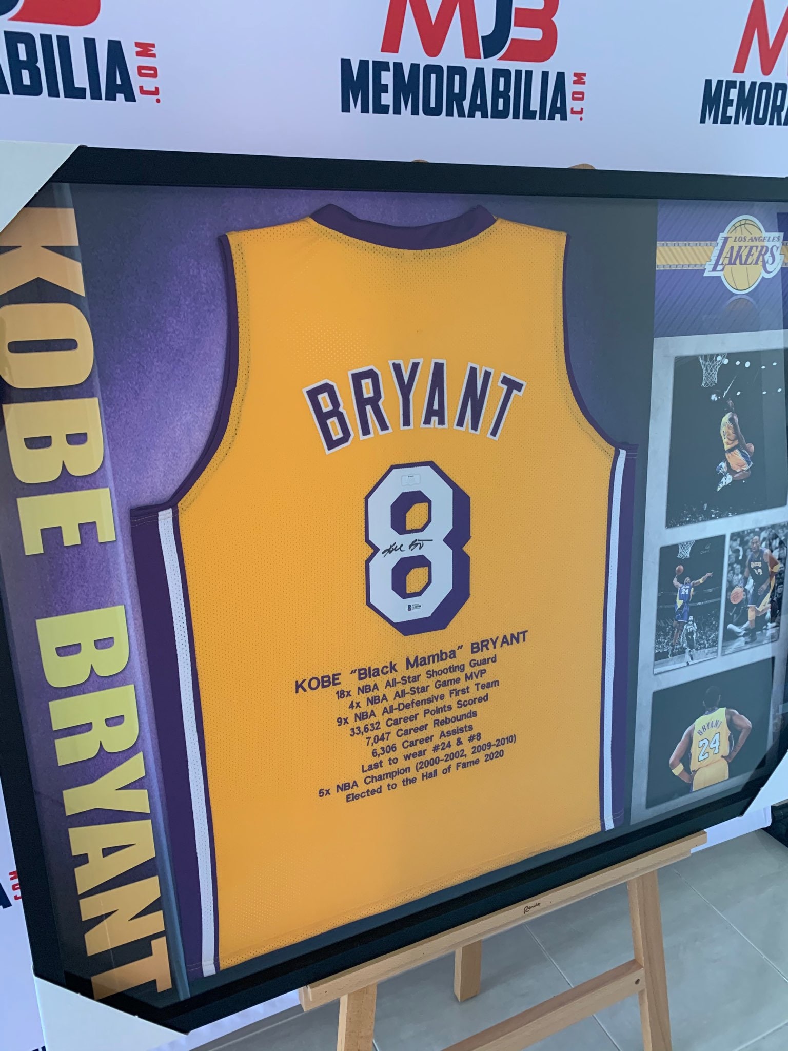 Kobe Bryant Autographed Los Angeles Lakers Purple Jersey Inscribed 81 Pts  Framed