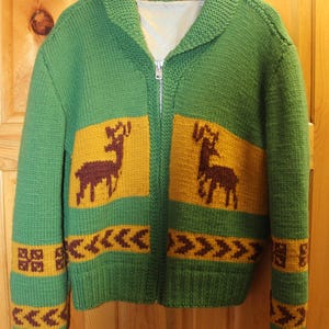 Vintage 1940s Handmade Knitted Wool Sweater with Lining and Zipper – Deer Motif