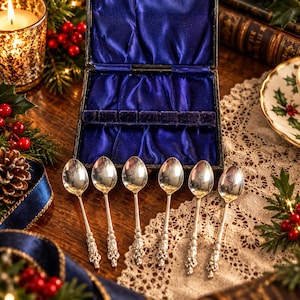 Vintage Spoons Set, Set of 6 Teaspoons in Original Box - Etsy