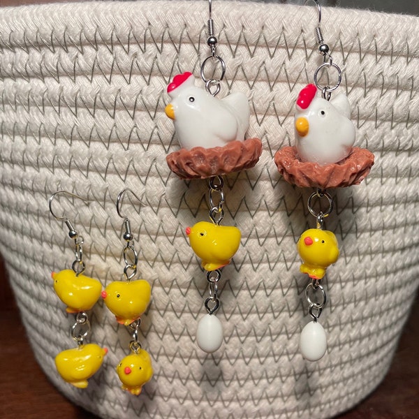 Cute Chicken and Chick earrings! Hen on Nest
