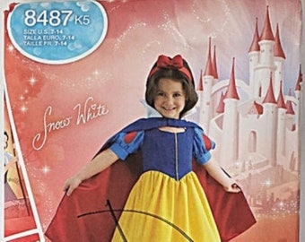 Simplicity Disney Princess 8487 K5 Snow White Costume Child Girls Size 7-14 Sewing Pattern Factory Fold OOP New