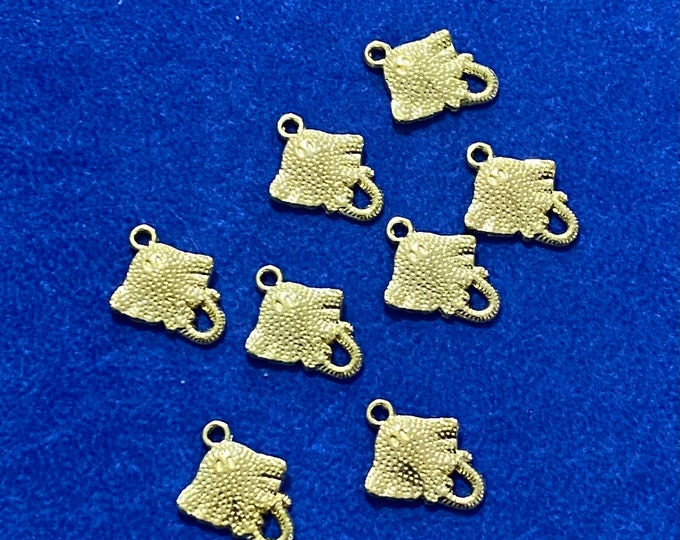 Pale Gold Sting Ray Manta Ray Charm Pendants - Set of Eight