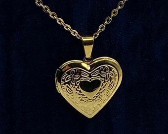 Gold Heart Photo Locket Necklace: Victorian Floral Keepsake
