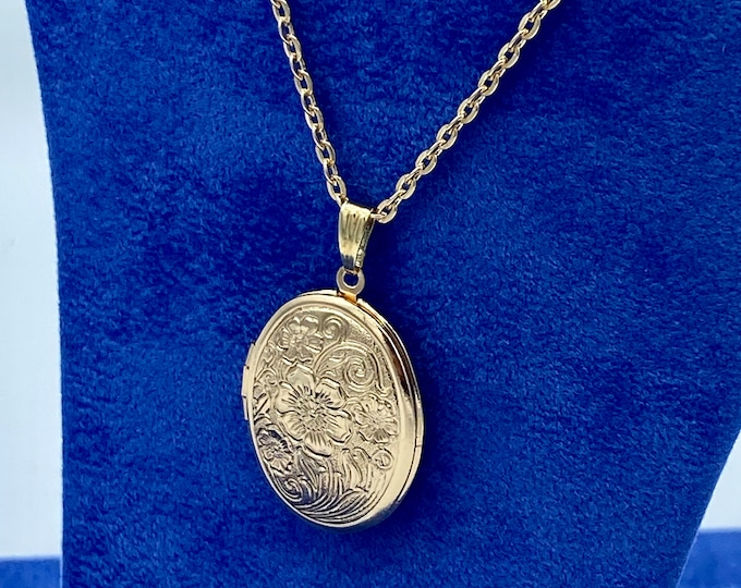 Pale Gold Oval Photo Locket with Traditional Art Nouveau Sakura Floral Design with Necklace.