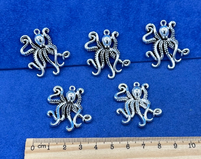 Mid Size Antique Silver Finish Octopus Pendant Charms ~ Set of Five