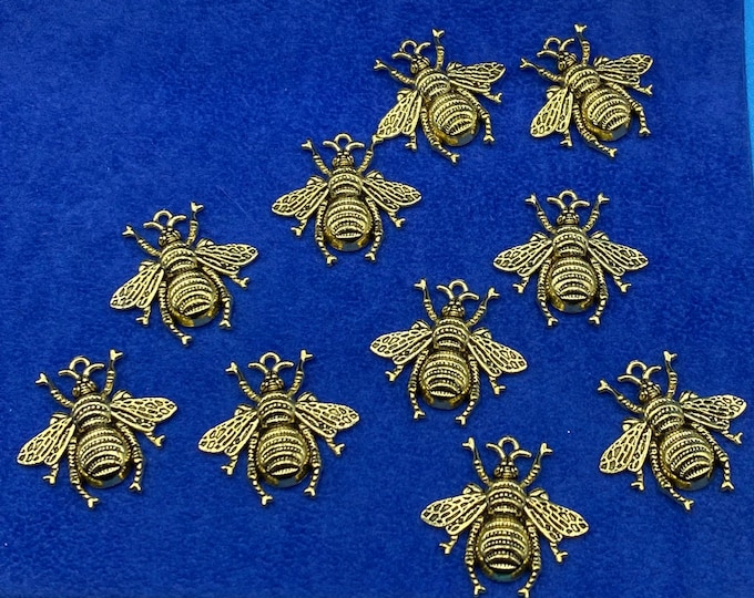 Medium Bumble Bees in Antique Gold Finish Pendant Charms ~ Set of Ten