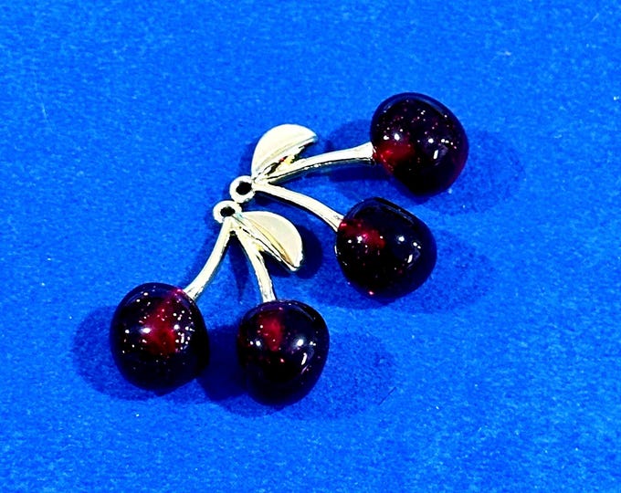 Large Gold Pairs of Vintage Retro Juicy Red Cherries Charms Pendants - 4 cherries