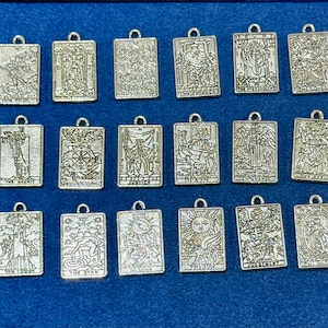 Silber Traditionelle Tarotkarte Wahrsagen Set Charm Anhänger - Set von Achtzehn
