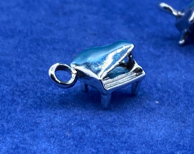 Small Silver Grand Piano with Open Lid Charm Pendants ~ Set of Six