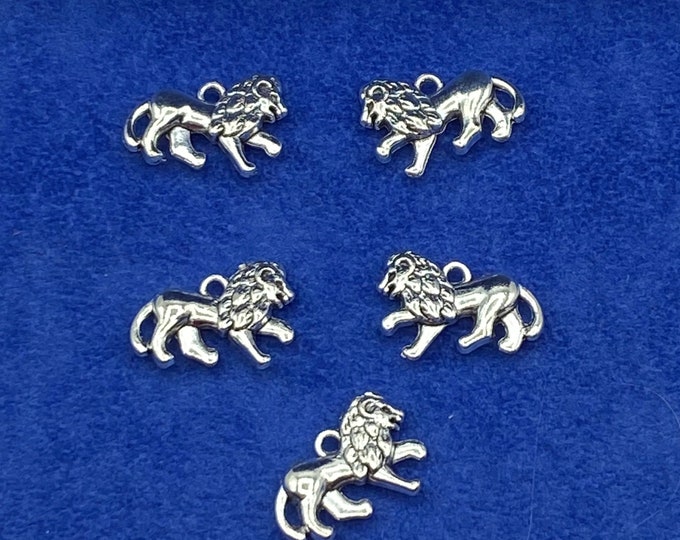 Silver Leo The Lion Astrology Zodiac Star Sign Charm Pendants  - Set of Five