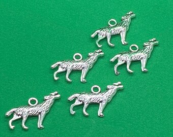 Silver Halloween Howling Wolf Charm Pendent - Set of Five