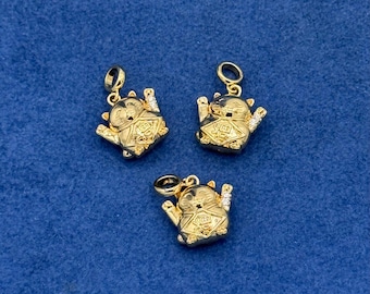 Gold 18kt Gold Plated Maneki Neko Lucky Cat Charm Pendents -