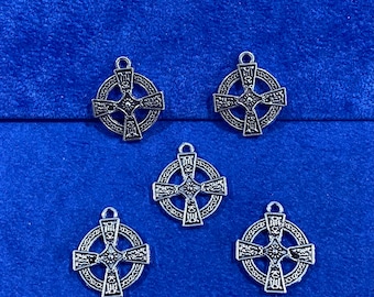 Large Round Silver Celtic Knot Style Cross Charm Pendant - Set of Five