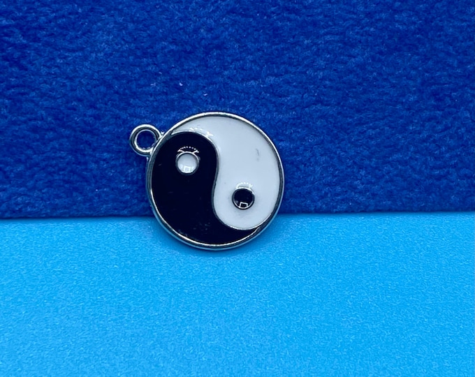 Black and White Enamel and Silver Yin and Yang Symbol Charm Pendents ~ Set of Ten