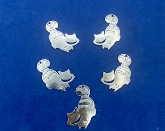 Large Silver Smiling Grinning Cheshire Cat Cut-Out Charm Pendants - Set Of Five