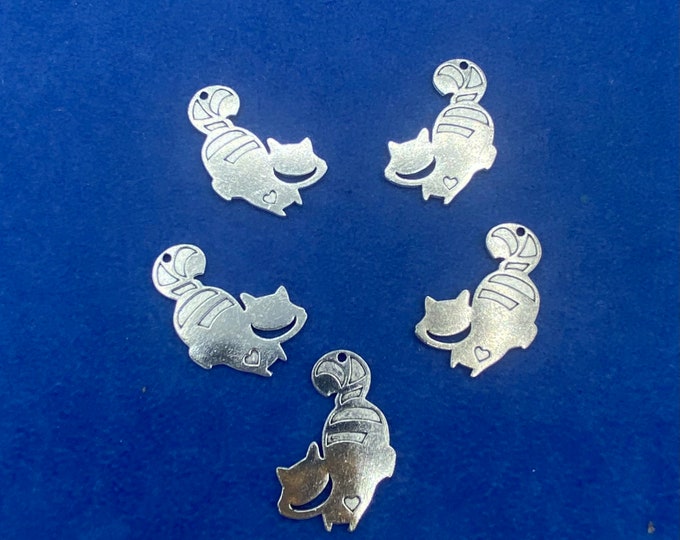 Large Silver Smiling Grinning Cheshire Cat Cut-Out Charm Pendants - Set Of Five