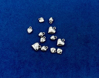 New Bright Silver Small Mixed Size Modern Style Hearts Charms Pendent ~ Set of Twelve