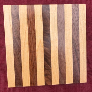Handcrafted Wooden Trivet (Light Edge)