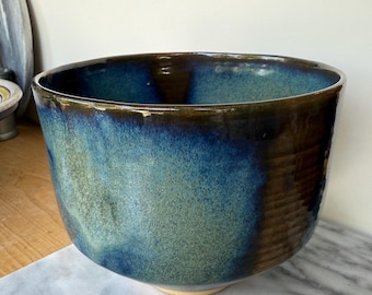 Vintage Mid Century Jean Higgs Studio Pottery Ceramic Art / Serving Bowl