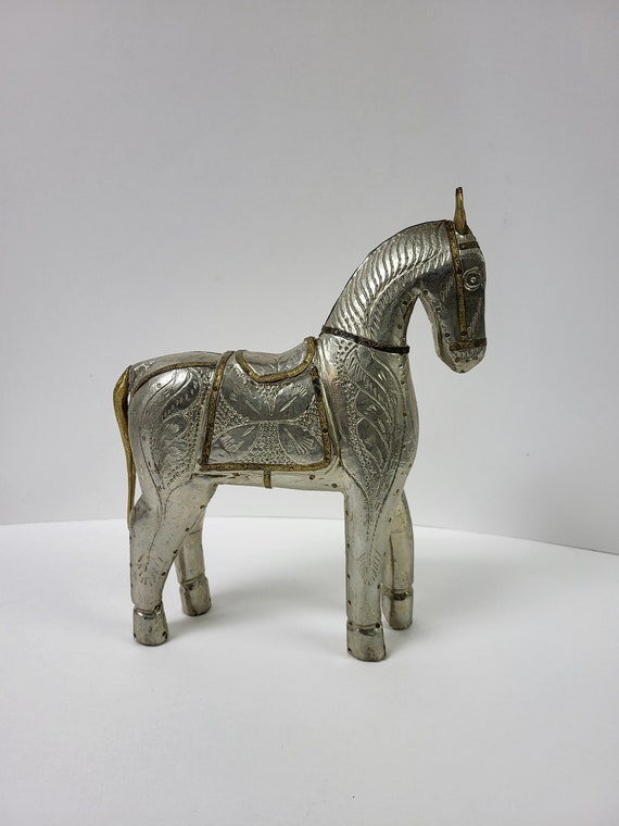 インドの民芸品 金属製の馬 - Etsy 日本