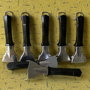 Corning Ware afneembare handgrepen - Vintage 1962-71 - Draaisluiting geschikt voor pannen/ovenschalen met 2 inch (5 cm) handgreep - Diverse exemplaren beschikbaar - Zeer goed (VG++) Te koop in CANADA