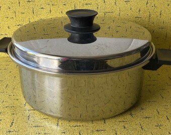 "Waterloos" kookgerei van het merk CANADIANA, 4,5 Qt / 18C grote steelpan - kwaliteit 18-8 roestvrij staal - kan plat worden gebruikt - VG++ Gemaakt en verkrijgbaar in Canada