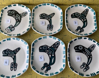 LAMBERT POTTERIES Pottery - Northern Killer WHALE #21 - Vtg. 1970s Plate - Indigenous 1st Nations Art Design - Vancouver B.C.  - Hand Made