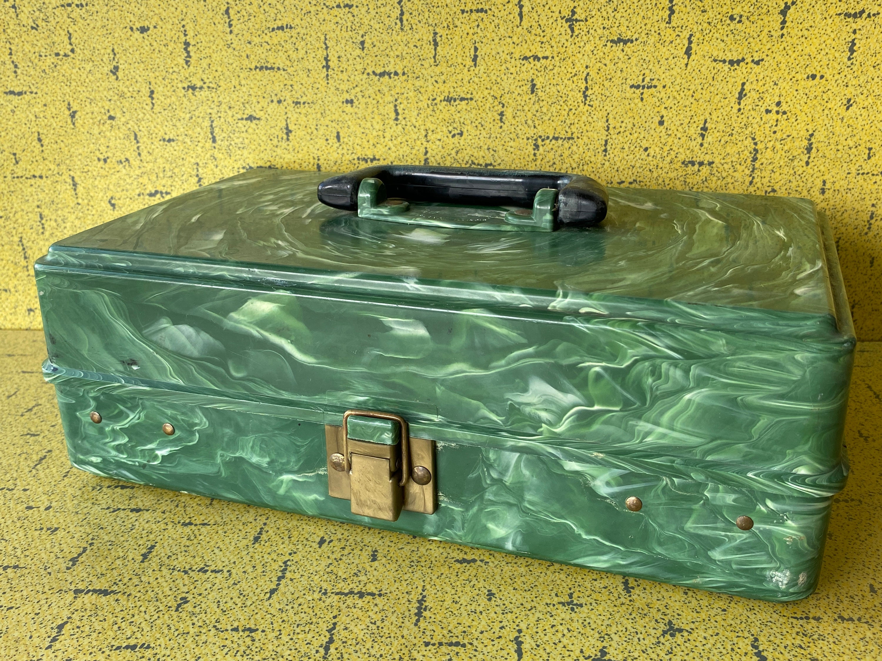 Plano Pete Henning Fishing Tackle Box Vtg. 1950s Green Marbled