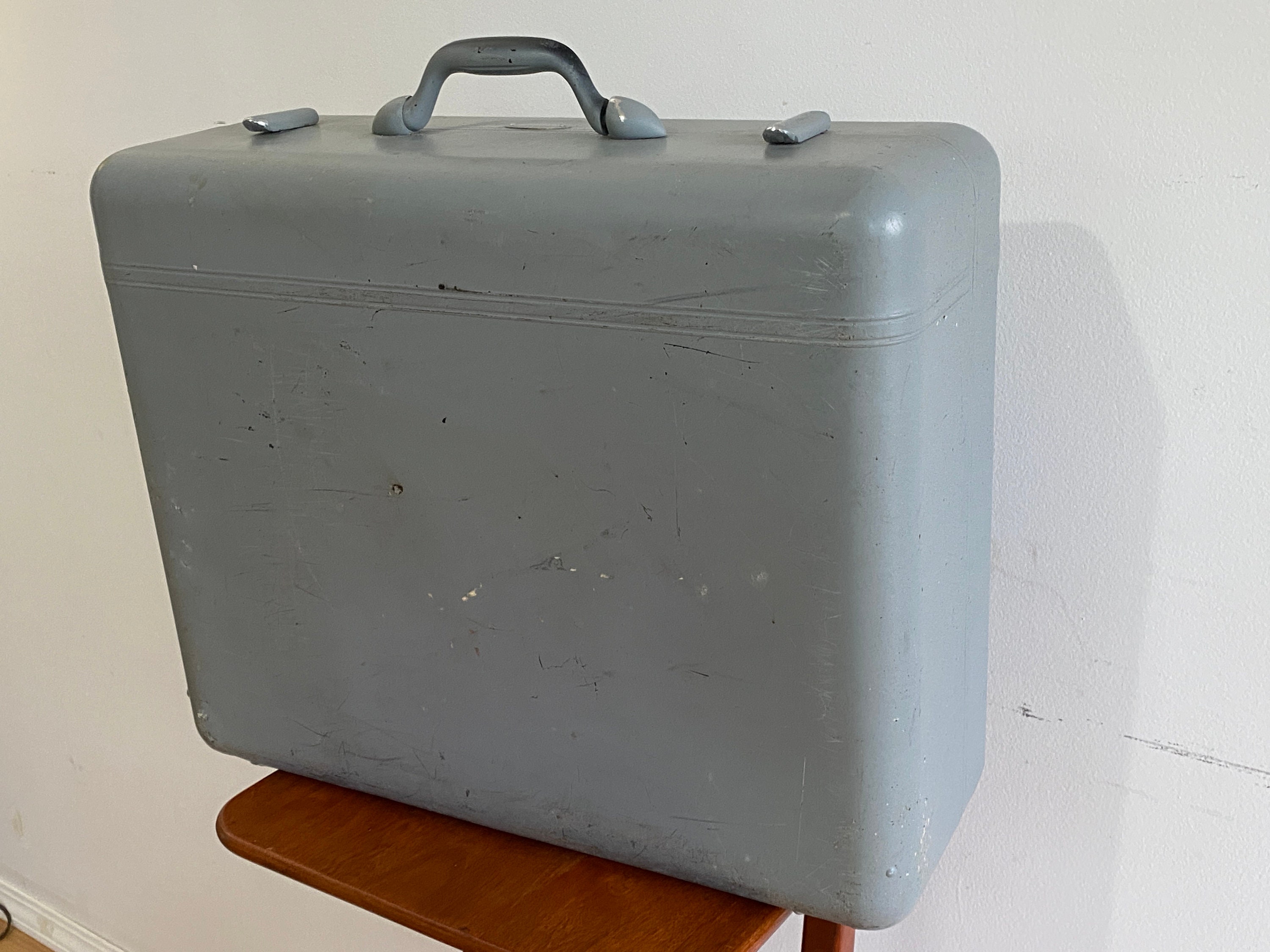 HALLIBURTON Authentic Original Late 30s, Early 40s Very Scarce 