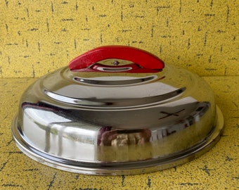 Couvre-assiette dôme garder au chaud vintage des années 1940, bague décorative chromée, avec manche en bois rouge, pour 10" ou moins - Style restaurant/hôtel - VG++ rare