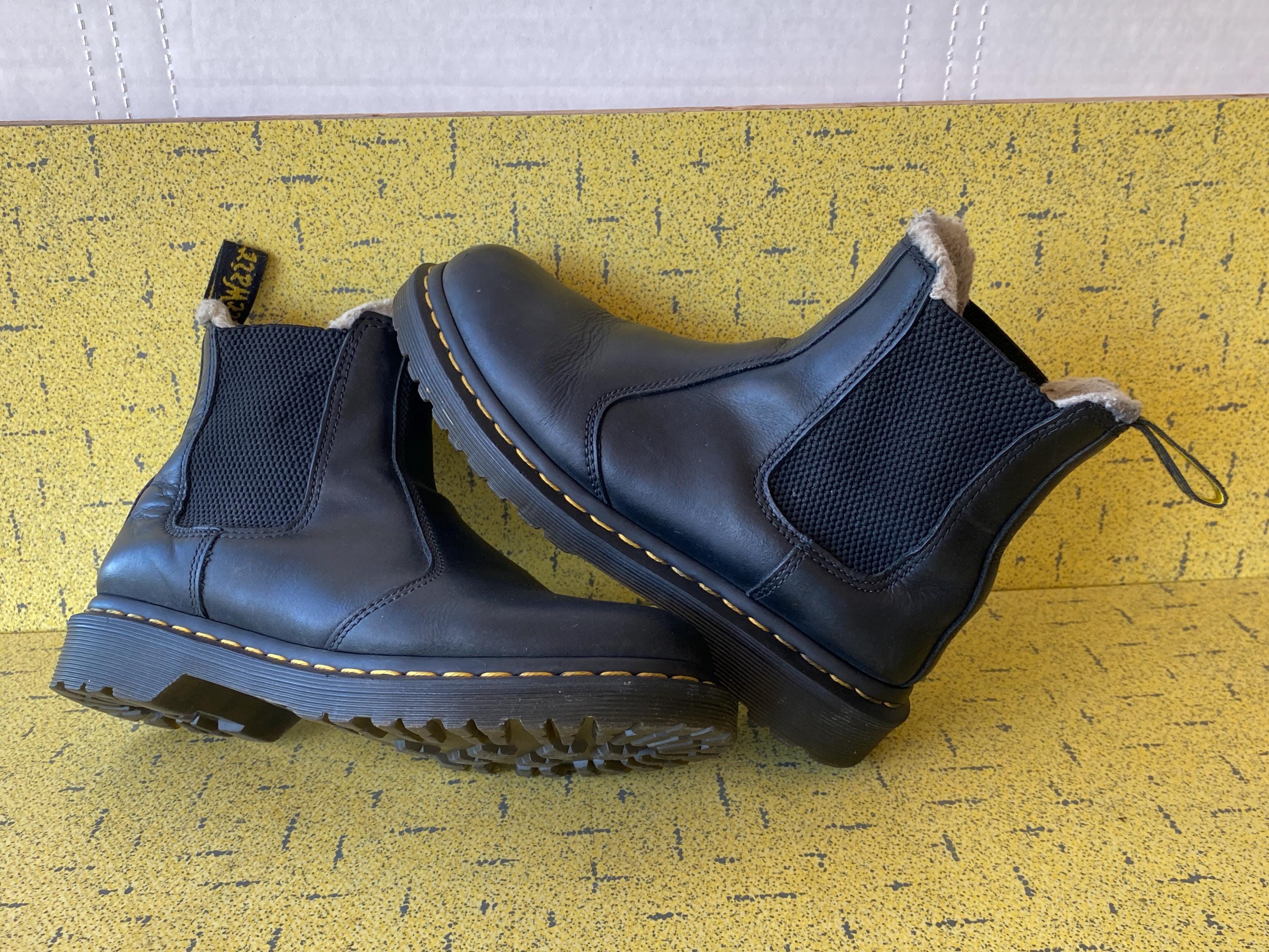 Dr.Martens air cushion sole ドクターマーチン Dr.Martens】AIR CUSHION SOLES SHOES 6hole ： vintage & used