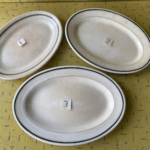 MEDALTA POTTERIES Green Ring/Stripe Vitrified Restaurant/Diner Ware - 3 Oval Plates - Vintage 1940s - Medicine Hat Alberta Canada - Classics