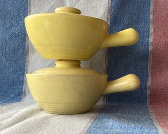 Medicine Hat Potteries Onion Soup / Potage / Chilli Bowl w/ Lid - Yellow Hatina Ring Ware Pattern - MCM Vtg 1938-55 - 4 Sale in Canada  VG++