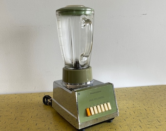 PANASONIC MX-280C Blender - Vtg. Early70s. Japan - Avocado Green & Chrome - 6 Speed - Metal Drive - Glass Pitcher - Works Well - VG+ Beauty