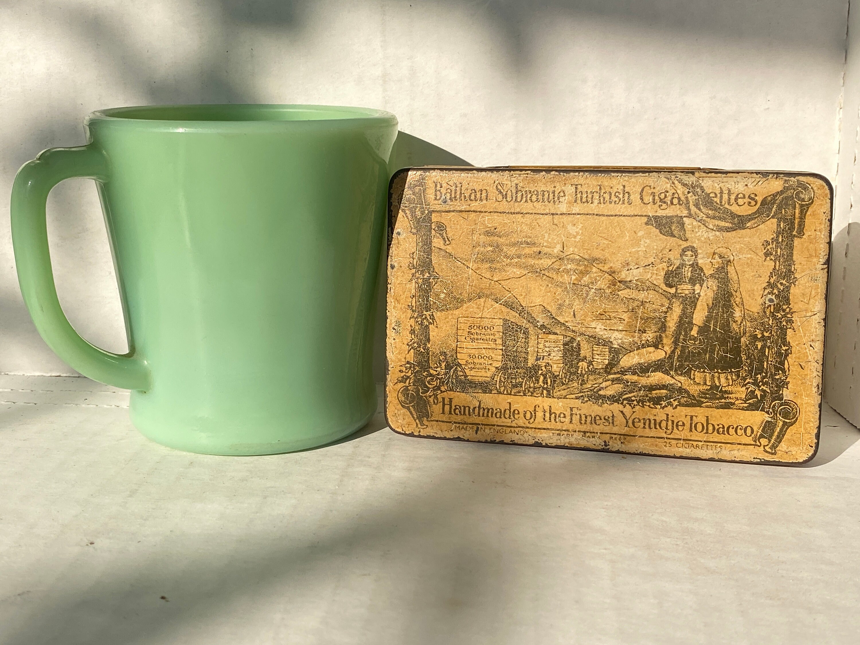Vtg 1930s Balkan Sobranie Turkish Cigarettes Flat Tin - Handmade of the  Finest Yenidje Tobacco - Prince of Wales - Robert Lewis - in Canada