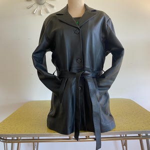 Dormeuil England Sabda Leathers Woman's Buttery Soft Black Garment Leather Vtg. Manteau 3/4 - Ceinture boutonnée doublée - Beauté VG++ classique