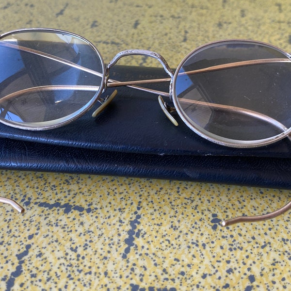 Artcraft Vtg. Wire Rim Glasses - 1/10 12K GF - Comfort Coil Temples - Smaller Size - Oval Lens - Swivel Nose Pads - Gold & Silver Beauties!!