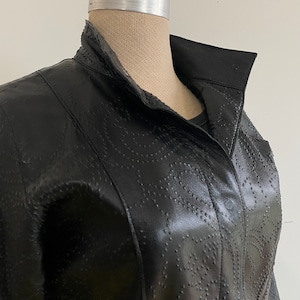 Veste vintage pour femme NETO Moto Cafe Racer Style - Cuir de vêtement noir ultra doux - Motif pois en relief - Fabriqué au Canada - Taille 4 - VG++