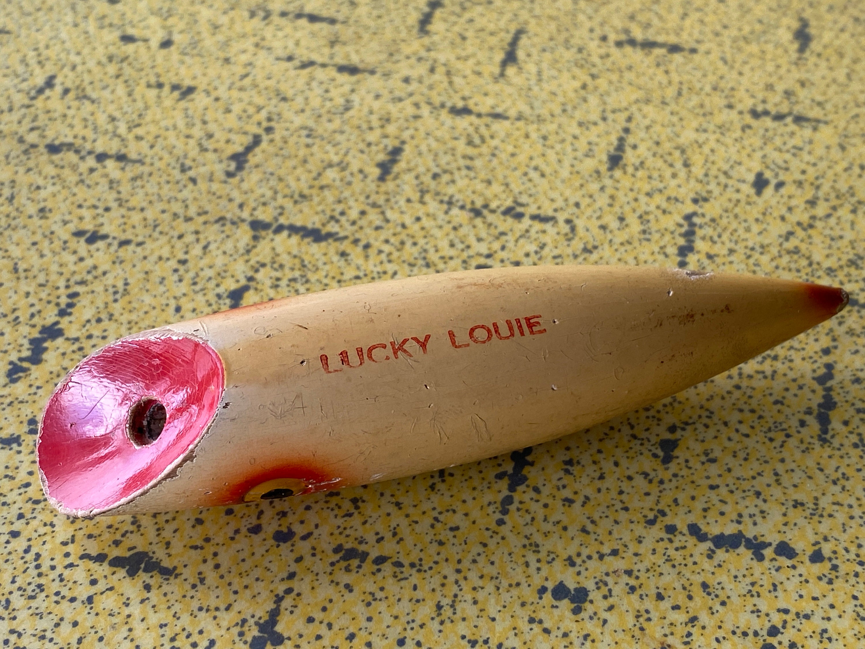 LUCKY LOUIE Vintage Salmon Fishing Wood Plug / Lure - Bill Minser - Carved  & Painted Eye - Shovel Nose - 4 3/4 Long - Yellow + Red Beauty!!