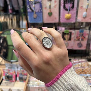 Anello artigianale Senku in acciaio inossidabile creato con frammento di manga originale giapponese - taglia unica regolabile e pezzo unico