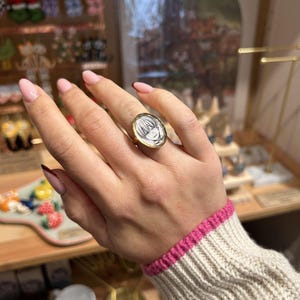 Anello artigianale Himmel in acciaio inossidabile creato con frammento di manga originale giapponese - taglia unica regolabile e pezzo unico