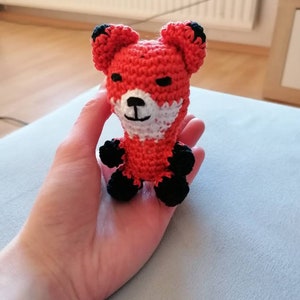 Crocheted fox cuddly toy, also suitable as a toy or pendant