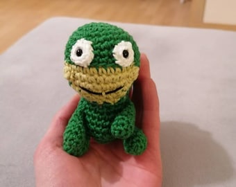 Kuscheltier Frosch gehäkelt, auch als Spielzeug und Anhänger geeignet