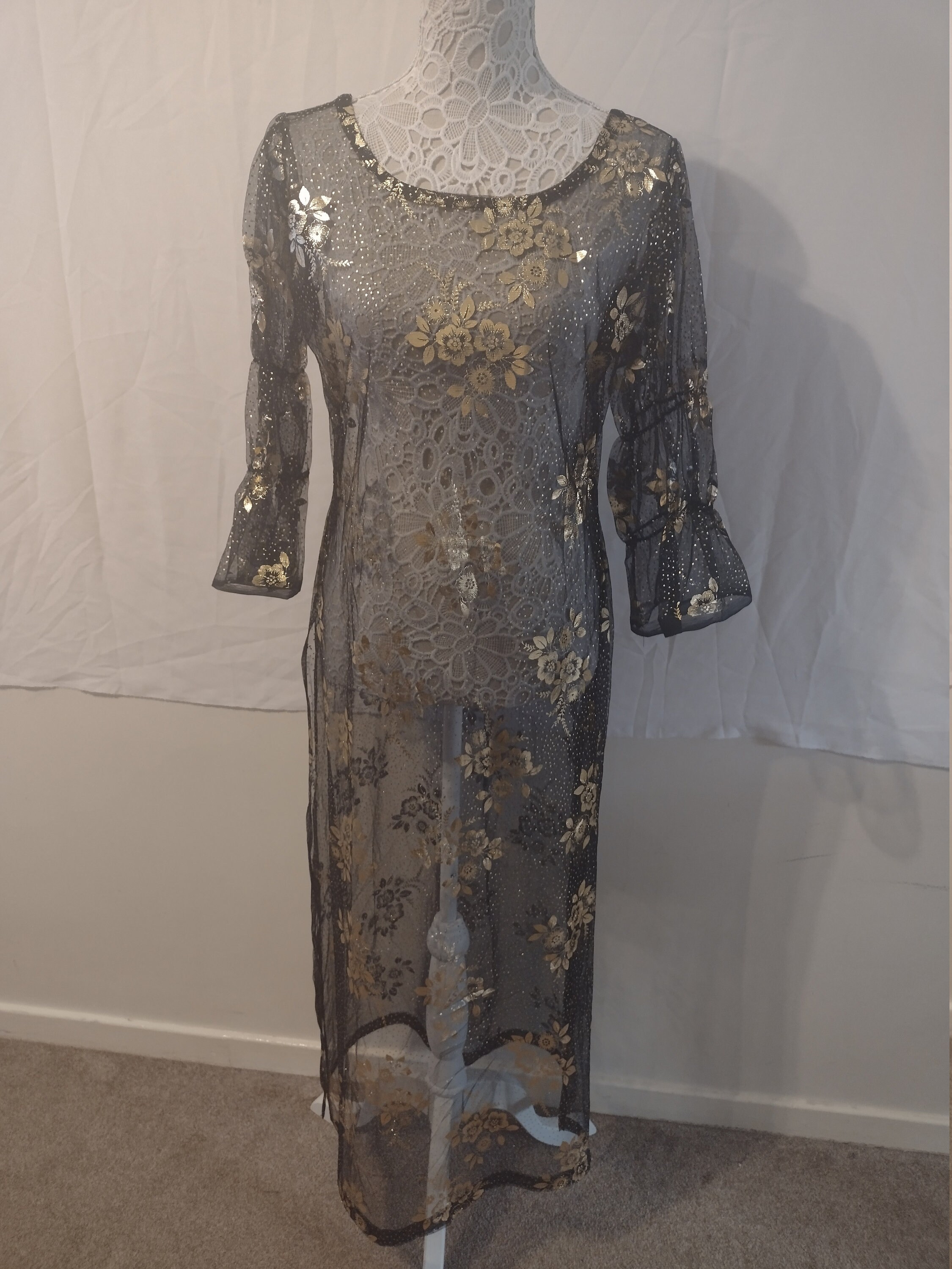 kaftan black and gold